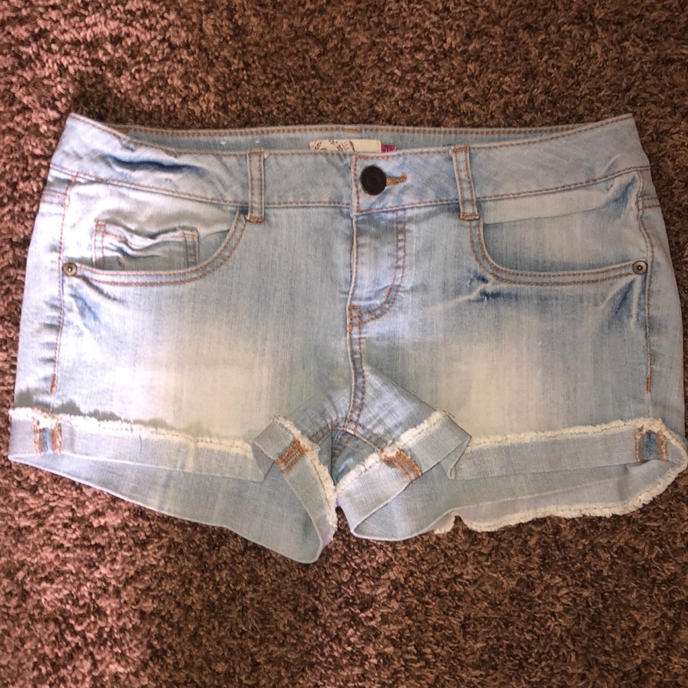 Low waist light wash jean shorts